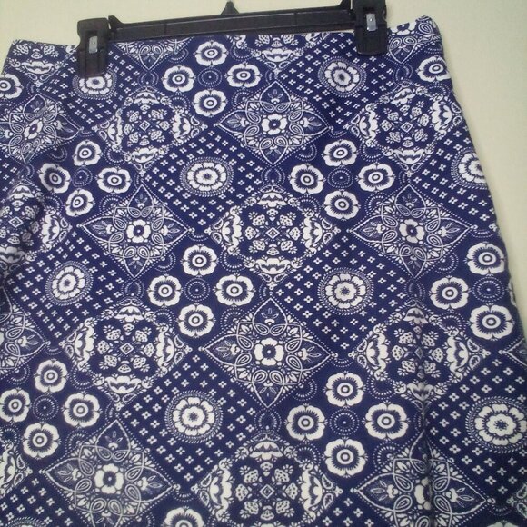 Talbots Skirt Women 8 Straight Short Side Zip Pattern Blue - Picture 7 of 16